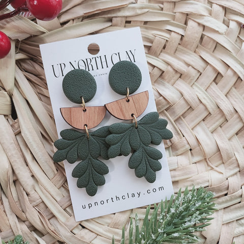 Flora Holiday Statement Dangle (Pine and Gold)